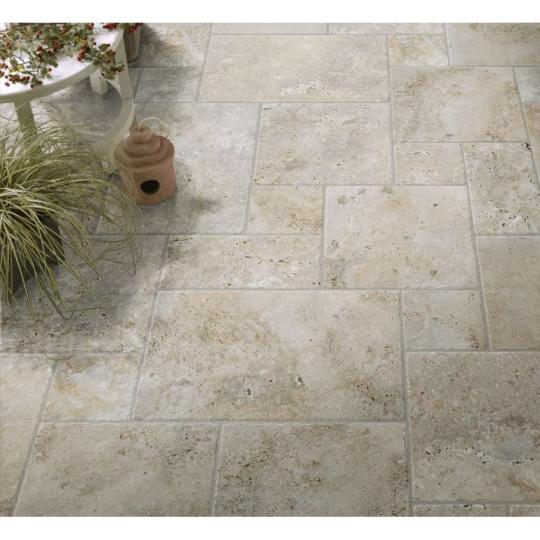 mediterran burkolat meszko hatasu kohatasu szurke jarolap fagyallo csempe burkolat rusztikus terasz furdoszoba rusztikus vintage klasszikus greslap 20x20 csuszasmentes padlolap csempe cir heritage lameridiana lakberendezes.jpg